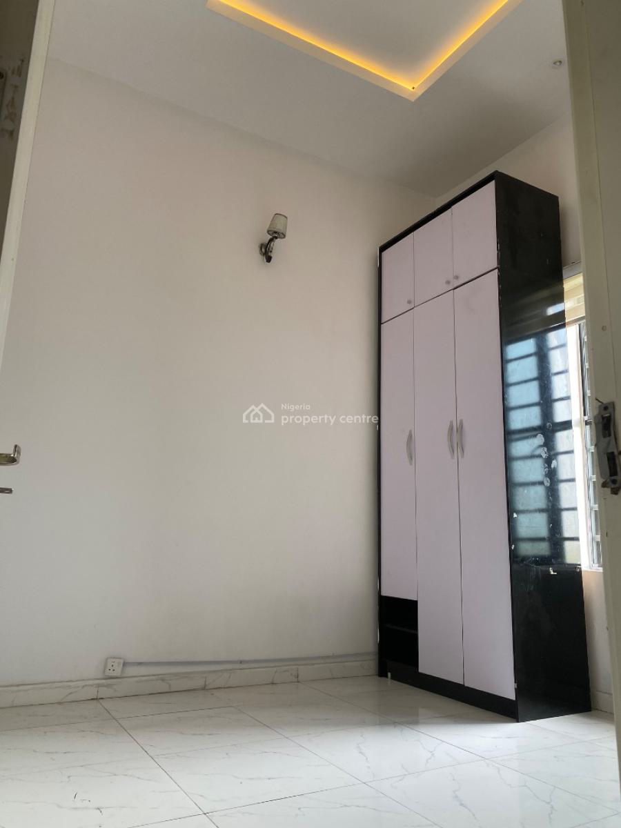 a Spacious Room Upstairs at Chevron Alternative Route, Angle View Esta, Chevro Alternative Route in Angle View Estate, Lekki, Lagos, Self Contain (single Rooms) for Rent