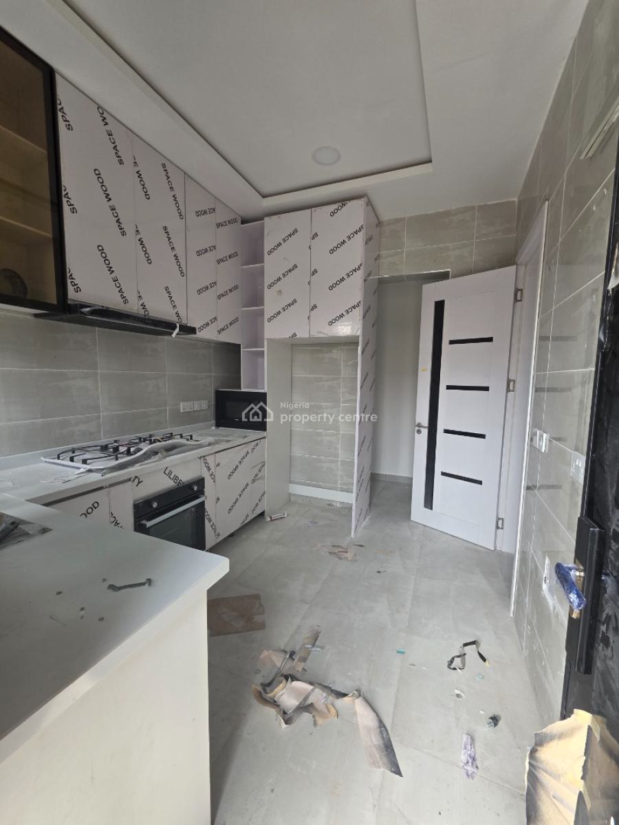 Luxury 3 Bedroom Apartment with Bq, Lekki Phase 1, Lekki, Lagos, Flat / Apartment for Sale