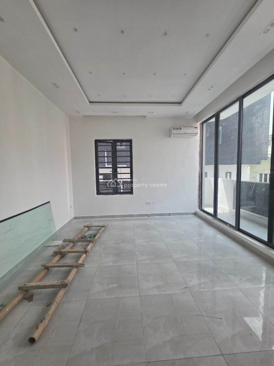 Luxury 3 Bedroom Apartment with Bq, Lekki Phase 1, Lekki, Lagos, Flat / Apartment for Sale