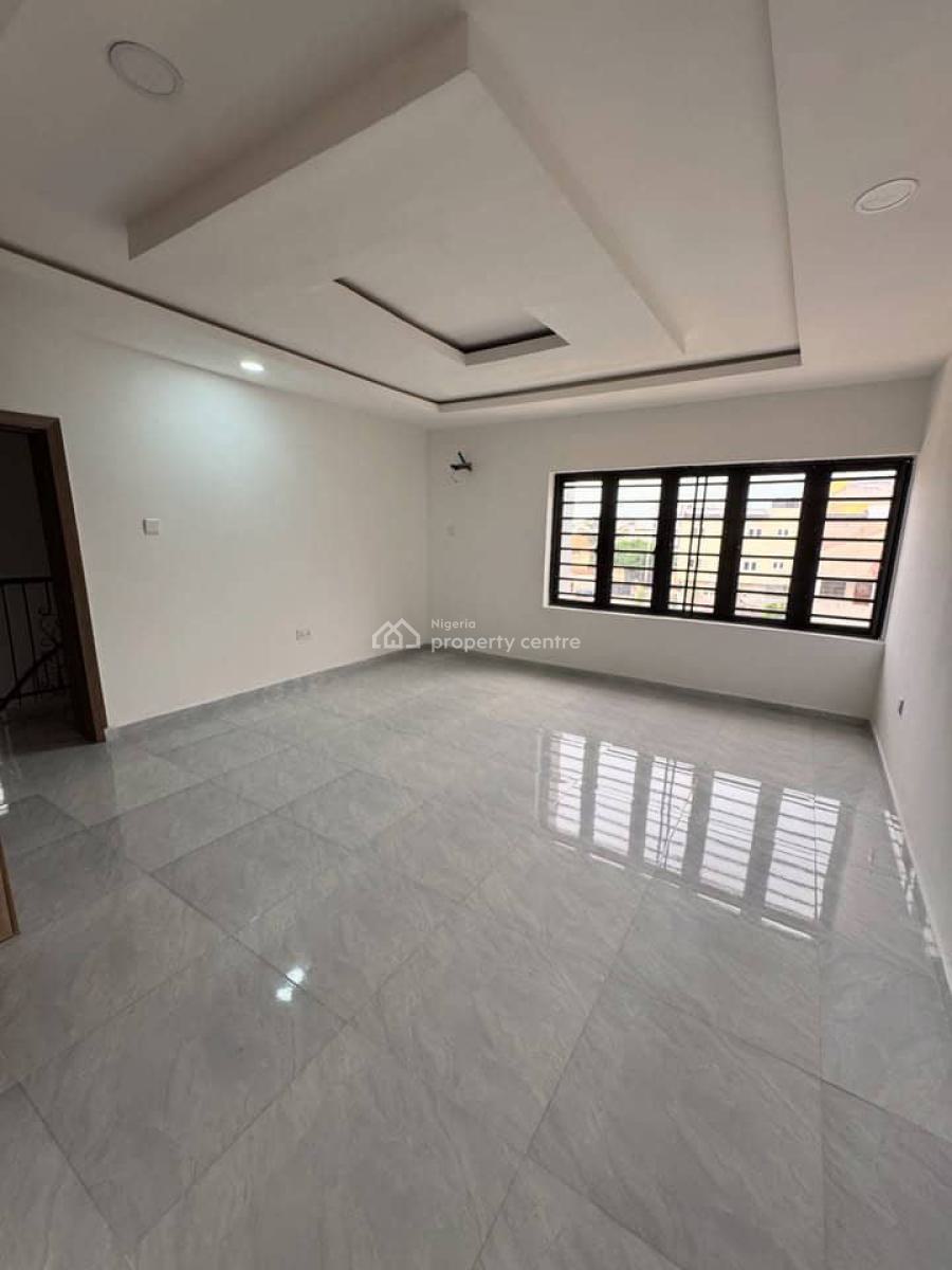 Spacious 4bedroom Terrace Duplex with Bq, Spg Ologolo, Lekki, Lagos, Flat / Apartment for Rent