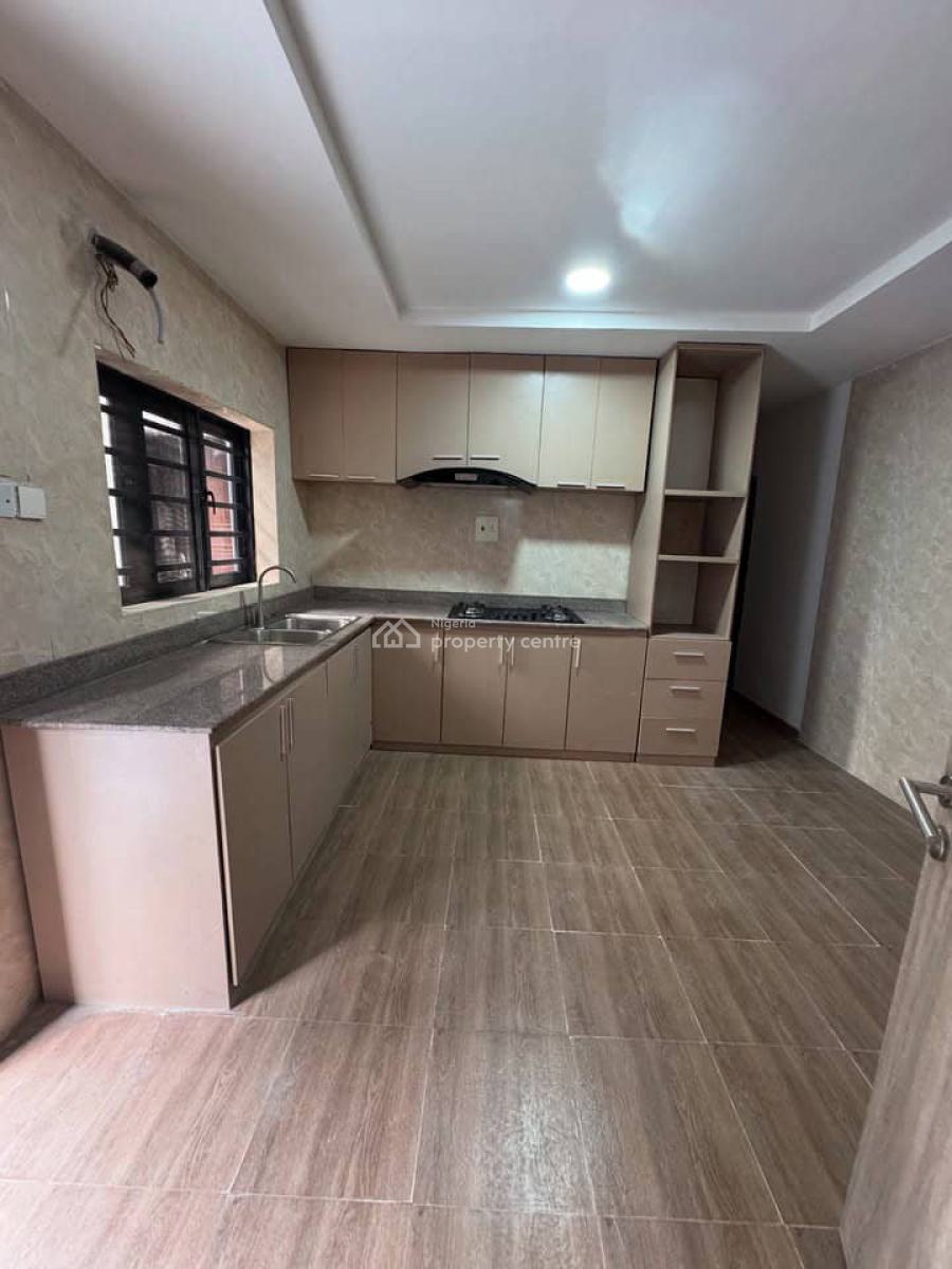 Spacious 4bedroom Terrace Duplex with Bq, Spg Ologolo, Lekki, Lagos, Flat / Apartment for Rent