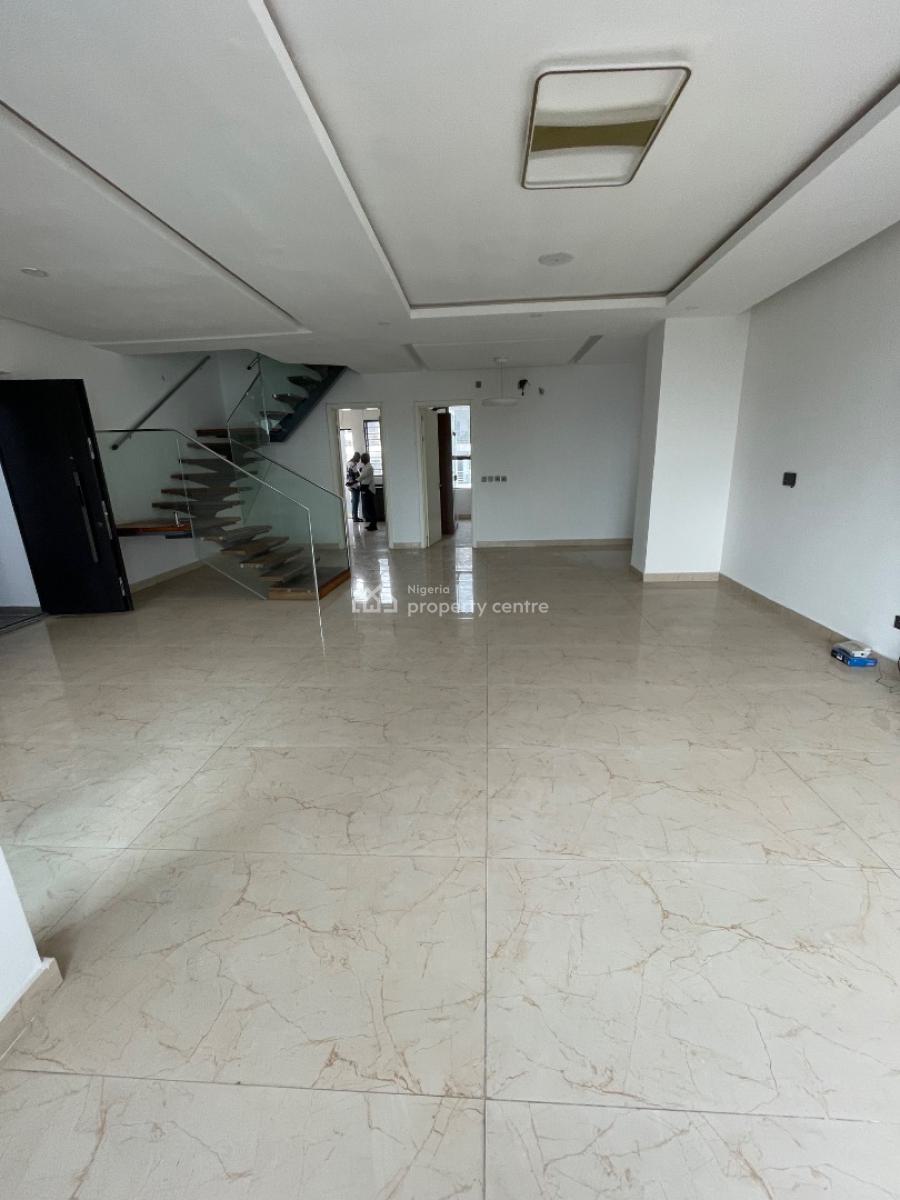 a Luxury 4 Bedroom Maisonette, Lekki Phase 1, Lekki, Lagos, Flat / Apartment for Sale