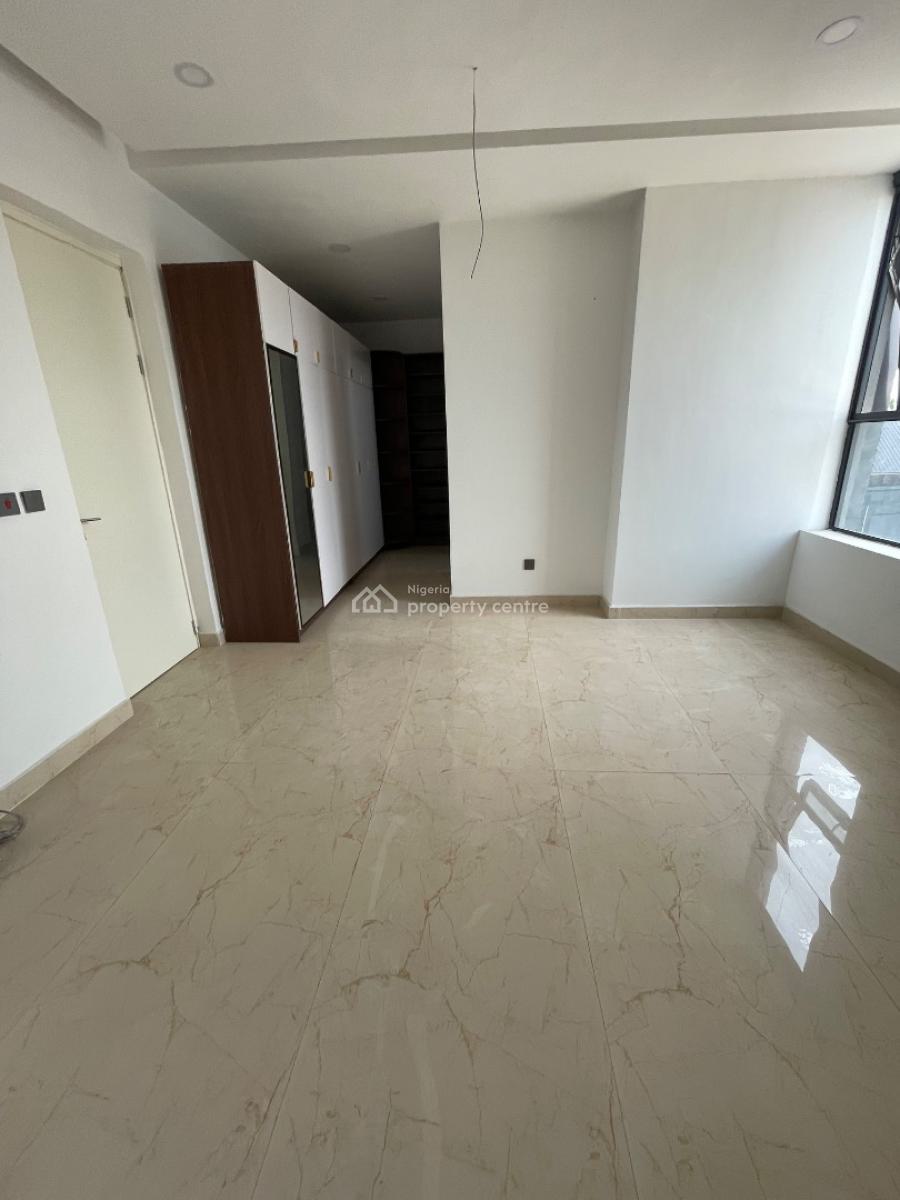 a Luxury 4 Bedroom Maisonette, Lekki Phase 1, Lekki, Lagos, Flat / Apartment for Sale