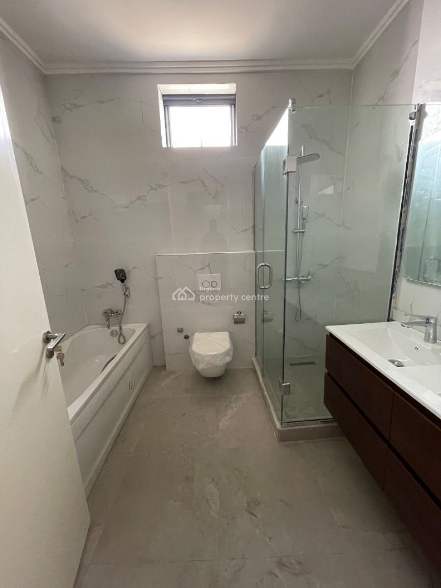 a Luxury 4 Bedroom Maisonette, Lekki Phase 1, Lekki, Lagos, Flat / Apartment for Sale