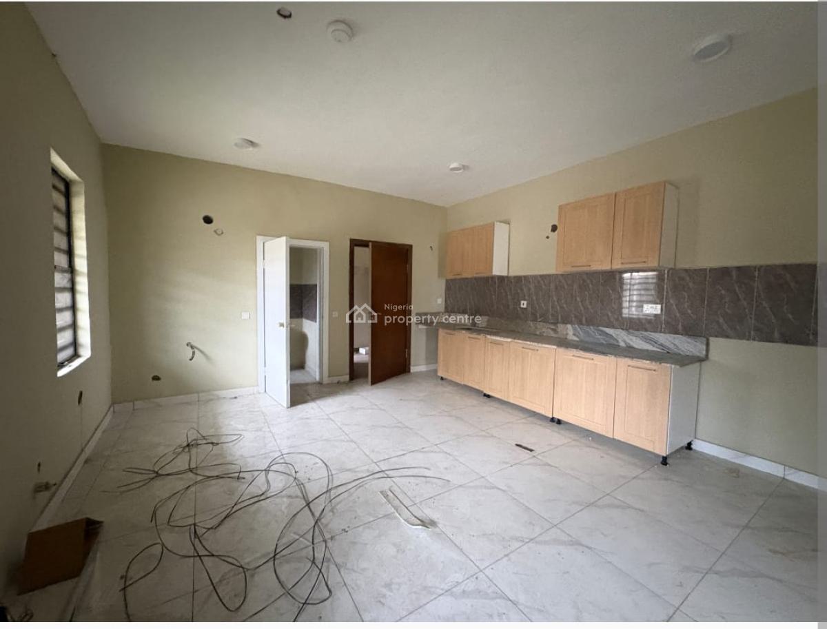 1, 2, 3 Bedrooms and Parlour Apartment, Surulere, Lagos, Flat / Apartment for Sale