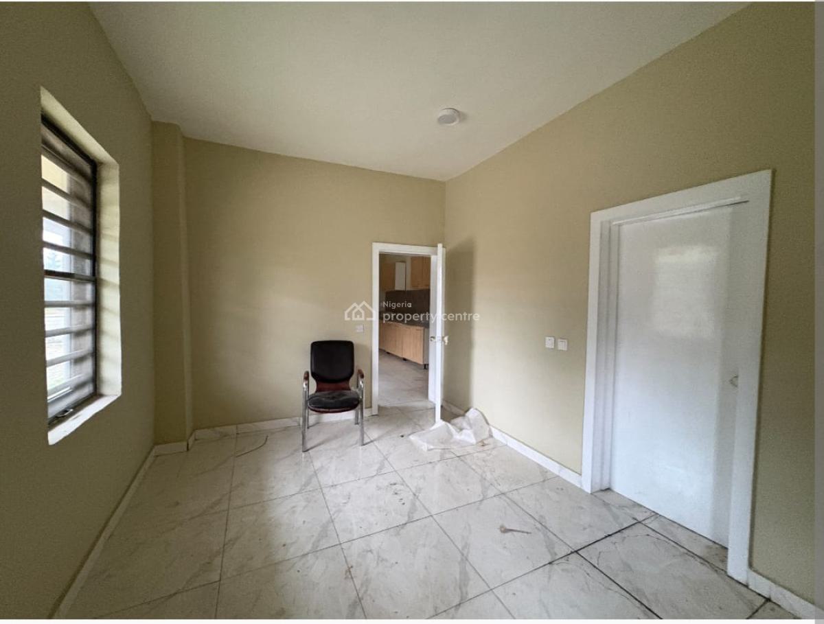 1, 2, 3 Bedrooms and Parlour Apartment, Surulere, Lagos, Flat / Apartment for Sale