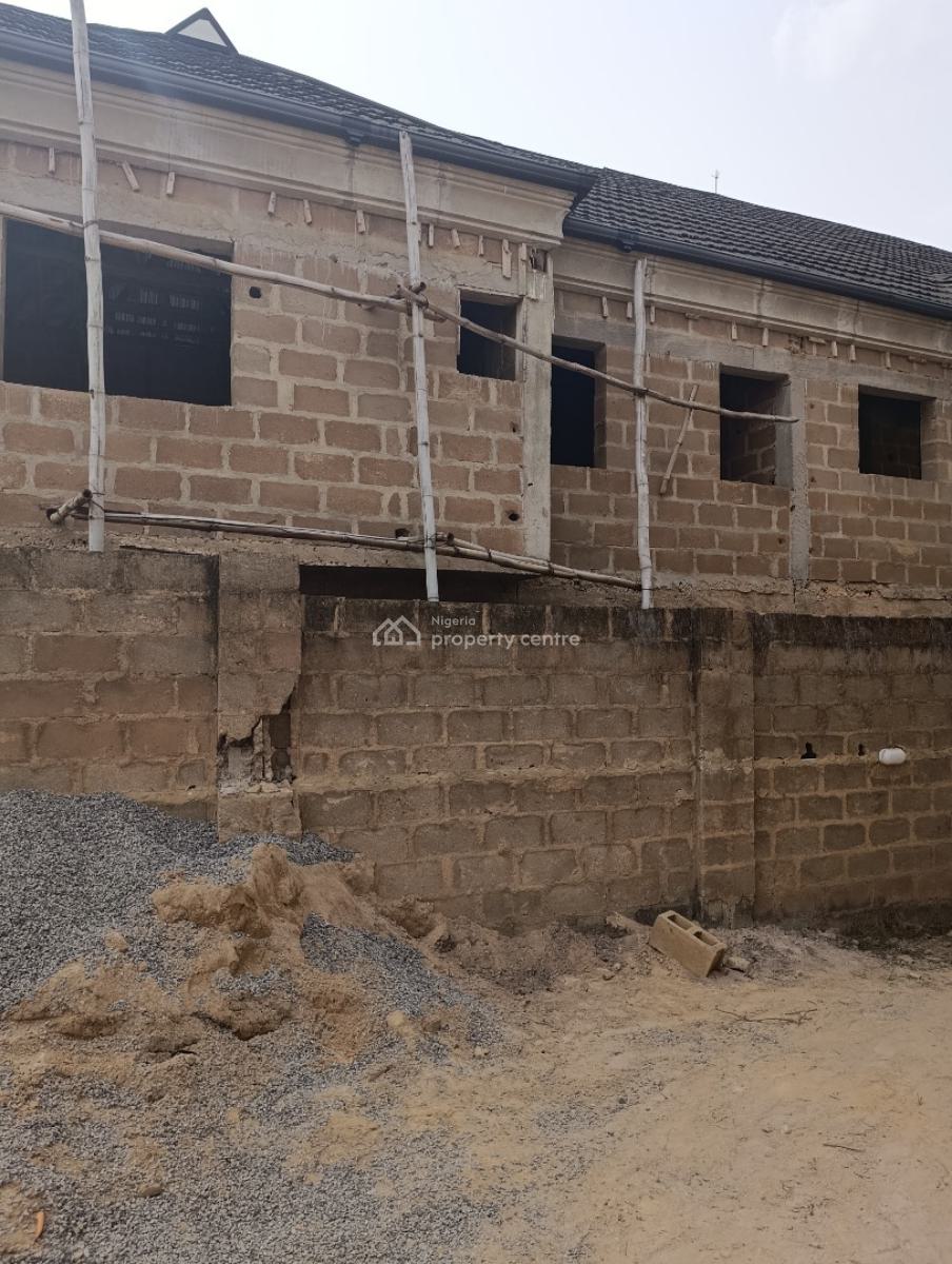 4 Flats of 3 Units of 2 Bedroom, One Unit Each of 3 Bedroom and 1 Bed, Tipper Garage, Oluyole, Oyo, Block of Flats for Sale