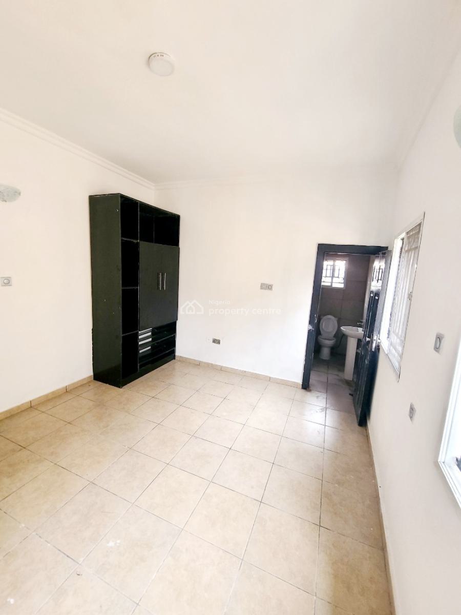 Newly Renovated 3 Bedroom Flat, Osapa London Estate, Osapa, Lekki, Lagos, Flat / Apartment for Rent