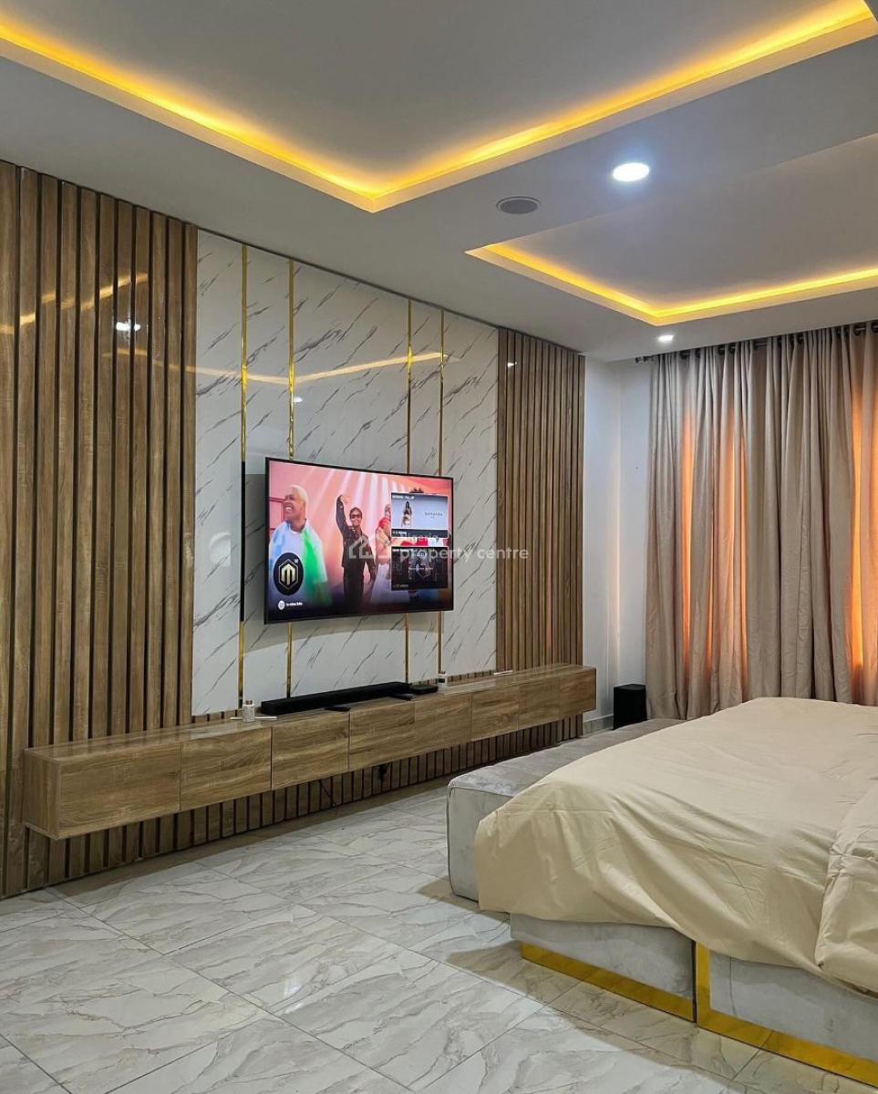 Short-spot Polished 3 Bedroom Duplex Apartment, Gbangbala Street, Ikate, Lekki, Lagos, Flat / Apartment Short Let