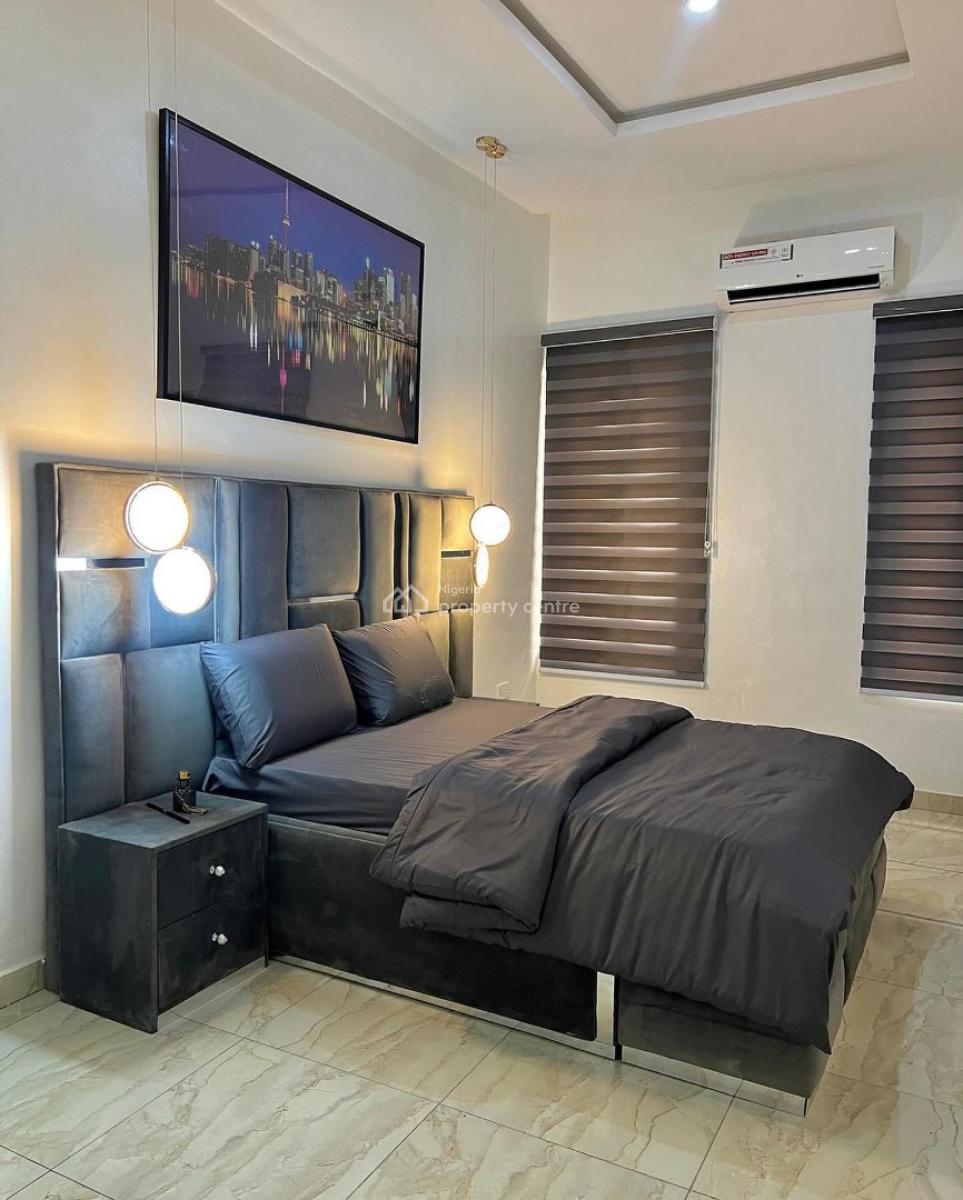 Short-spot Cozzy 3 Bedroom Duplex Apartment, Gbangbala Street, Ikate, Lekki, Lagos, Flat / Apartment Short Let