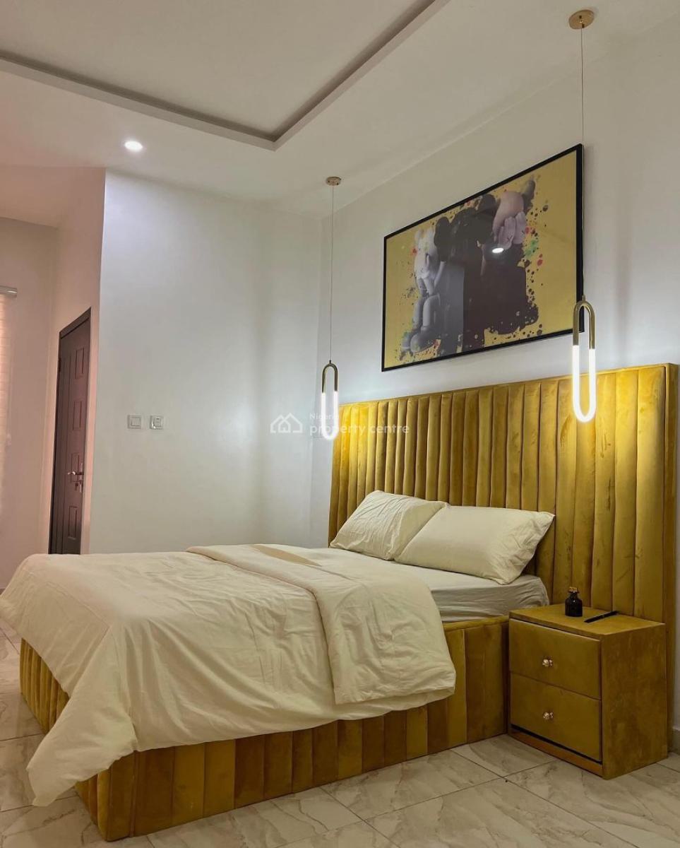 Short-spot Cozzy 3 Bedroom Duplex Apartment, Gbangbala Street, Ikate, Lekki, Lagos, Flat / Apartment Short Let