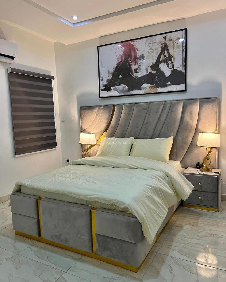 Short-spot Cozzy 3 Bedroom Duplex Apartment, Gbangbala Street, Ikate, Lekki, Lagos, Flat / Apartment Short Let