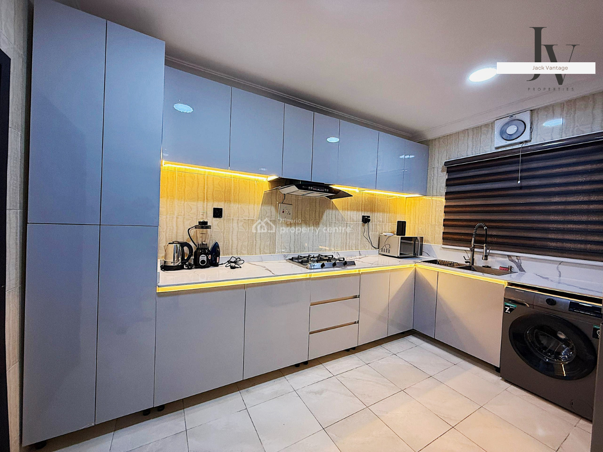 3 Bedroom Fully Furnished Apartment with Bq, Victoria Island (vi), Lagos, Flat / Apartment for Rent