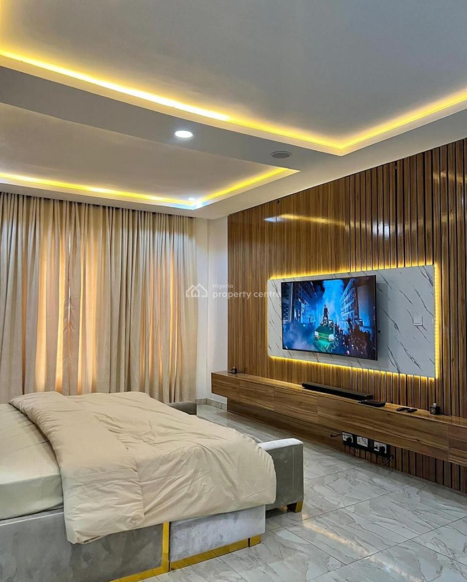 Short-spot Alpha 3 Bedroom Duplex Apartment, Gbangbala Street, Ikate, Lekki, Lagos, Flat / Apartment Short Let