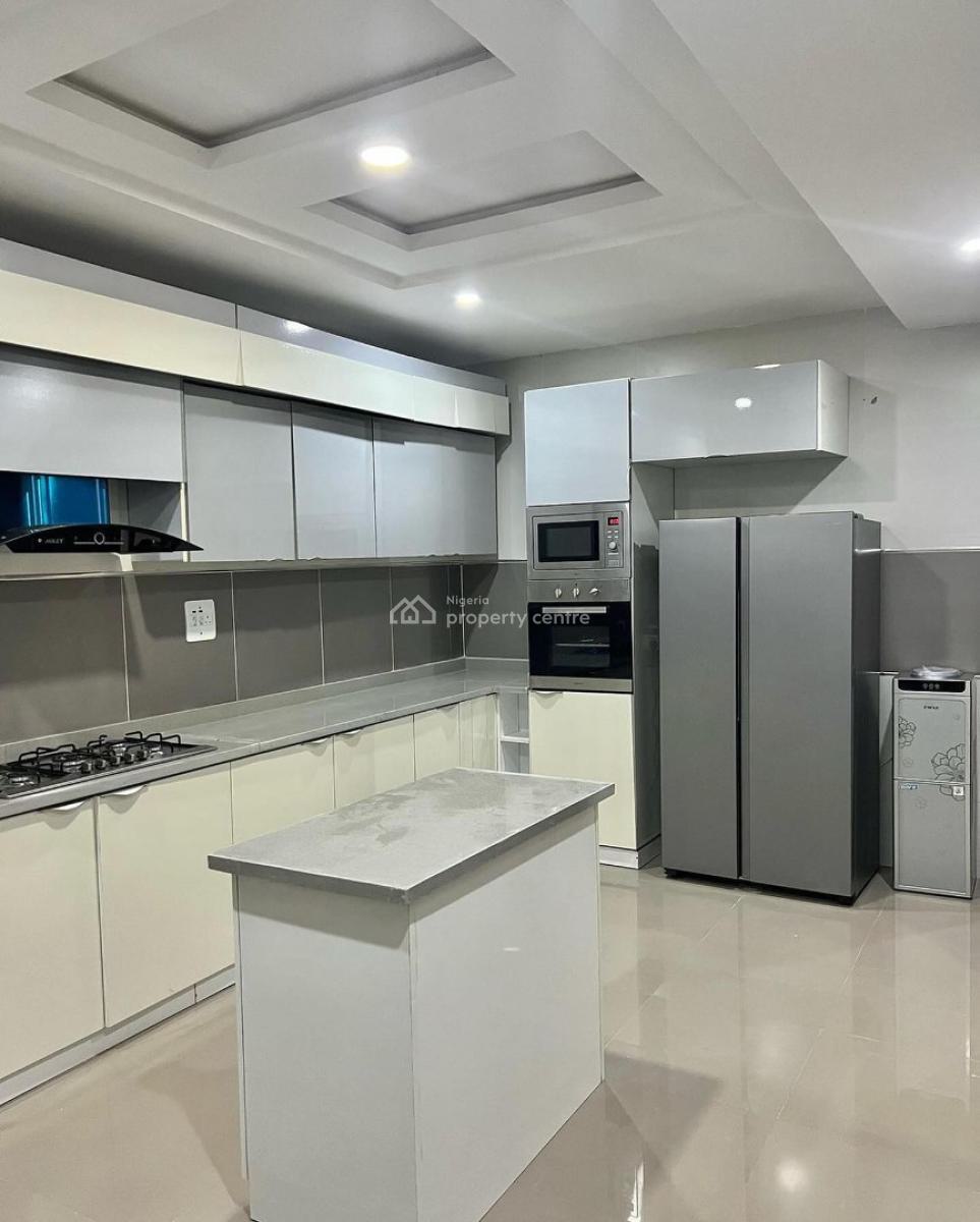 Short-spot Alpha 3 Bedroom Duplex Apartment, Gbangbala Street, Ikate, Lekki, Lagos, Flat / Apartment Short Let