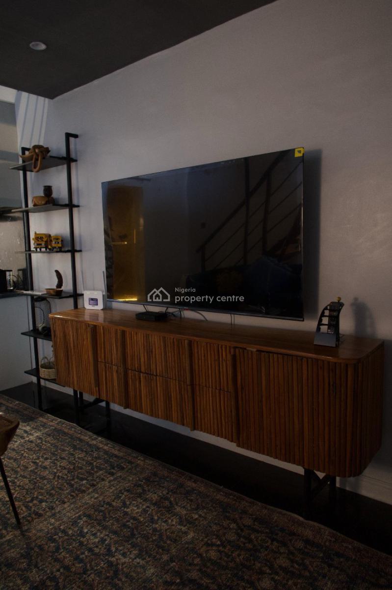 Luxury One Bedroom Apartment, Lekki Phase 1, Lekki, Lagos, Flat / Apartment Short Let