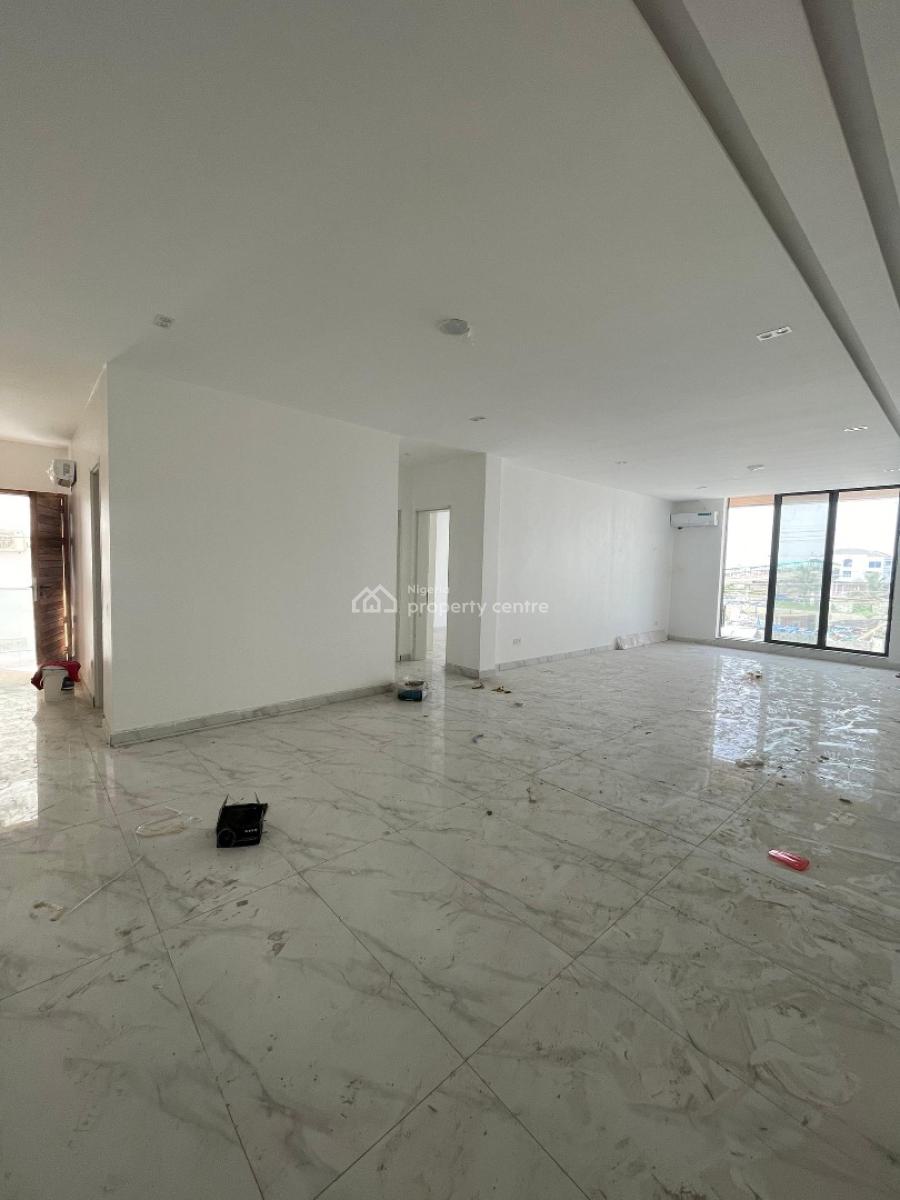 Spacious 2 Bedroom Apartment with Rooftop Terrace and Gym, Lekki Phase 1, Lekki Phase 1, Lekki, Lagos, Block of Flats for Sale