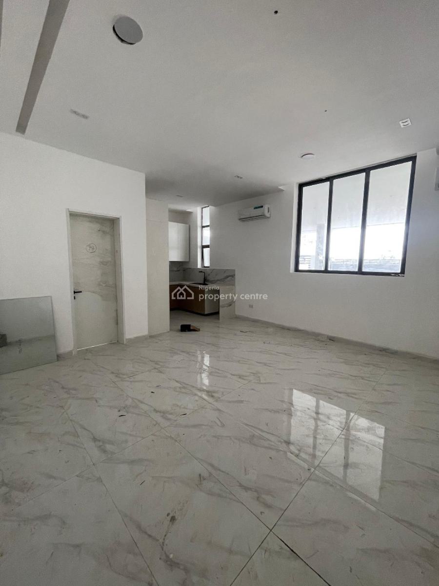 Spacious 2 Bedroom Apartment with Rooftop Terrace and Gym, Lekki Phase 1, Lekki Phase 1, Lekki, Lagos, Block of Flats for Sale