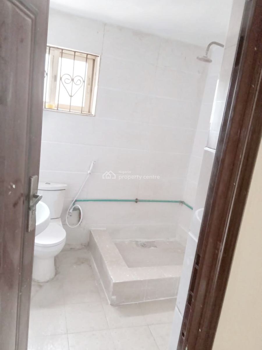 a Well Maintained Spacious 3 Bedroom Flat, Mercyland Estate,isheri, Magodo, Lagos, Flat / Apartment for Rent