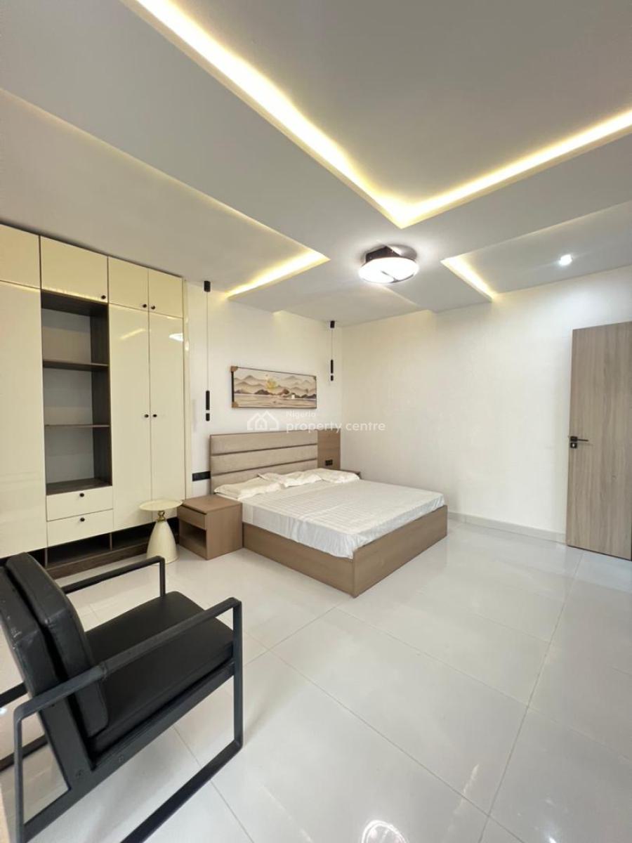 Contemporary 2  Bedroom Apartment with Elevator and Swimming Pool, Lekki Phase 1, Lekki, Lagos, Flat / Apartment for Sale