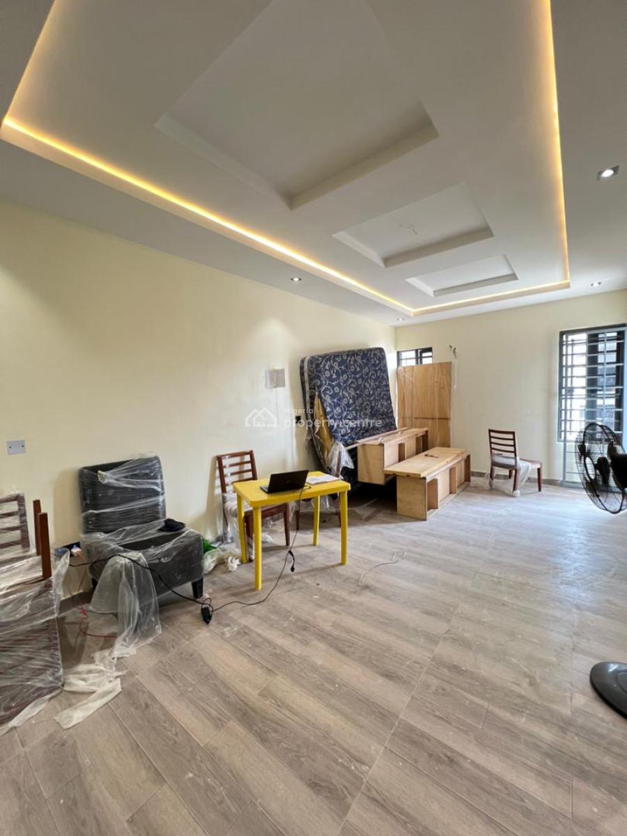 Spacious 2 Bedroom Apartment with Gym and Elevator Suitable for Investment, Ikate, Lekki, Lagos, Flat / Apartment for Sale