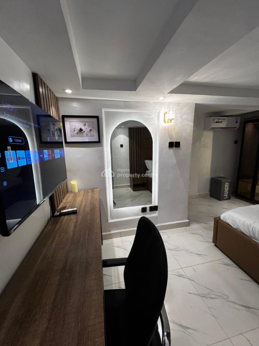 Luxurious One Bedroom Apartment, Asokoro, Asokoro District, Abuja, Flat / Apartment Short Let