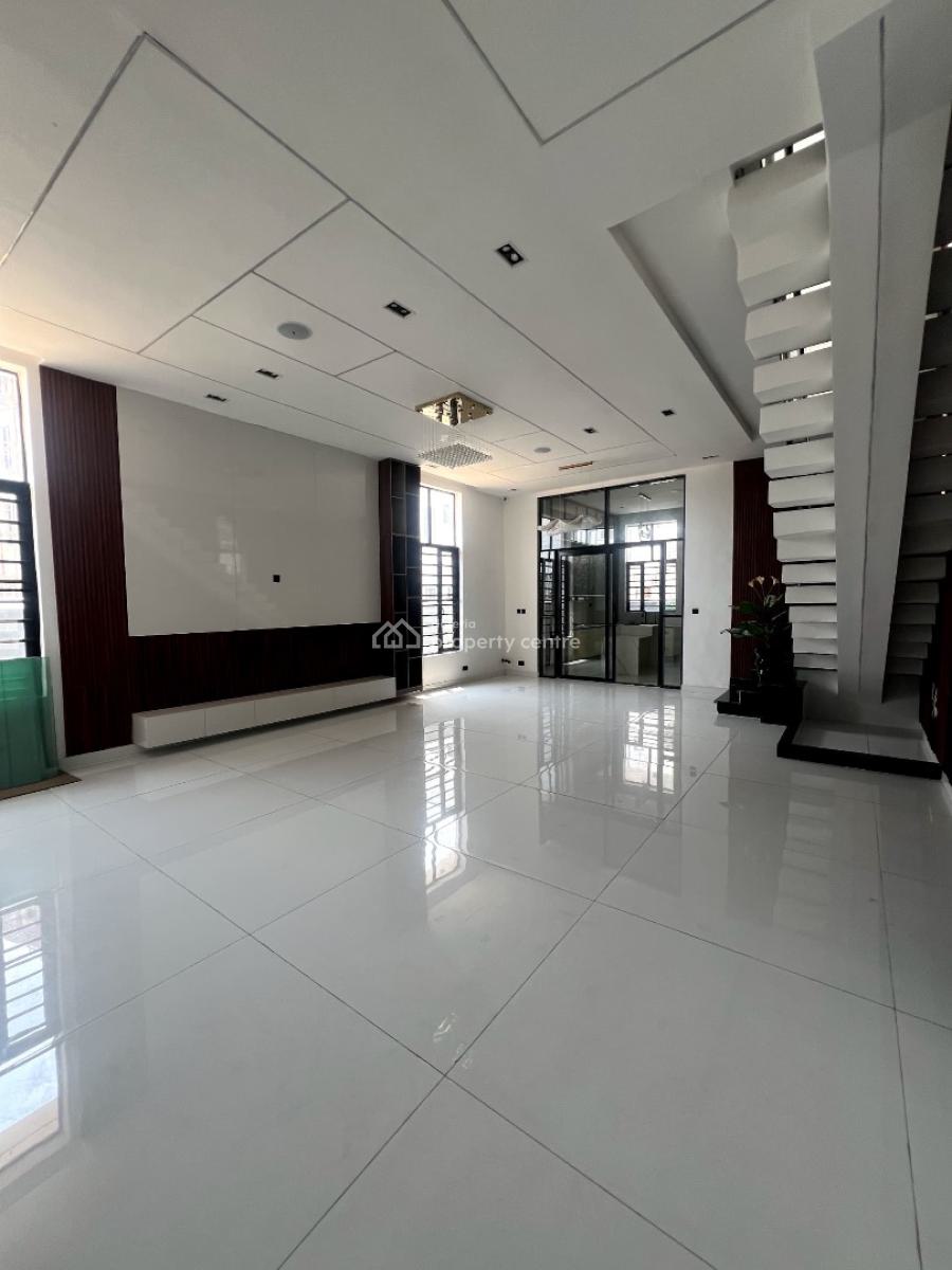 5 Bedroom Fully Detached +pool, Chevron, Lekki, Lagos, Detached Duplex for Sale