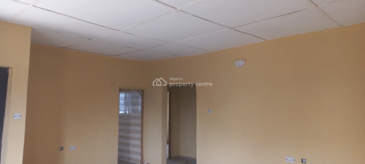 2 Bedroom Flat, 6 Third Avenue Alafia Estate Unity Bus Stop, Ikorodu, Lagos, Flat / Apartment for Rent