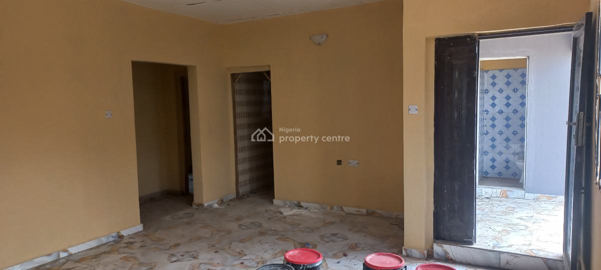 2 Bedroom Flat, 6 Third Avenue Alafia Estate Unity Bus Stop, Ikorodu, Lagos, Flat / Apartment for Rent