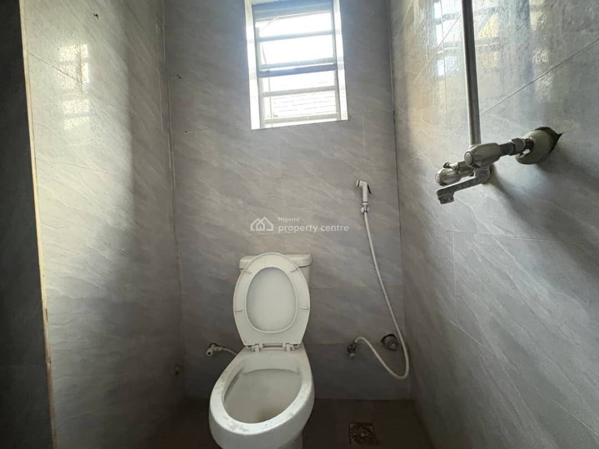 Spacious 2 Bedroom Apartment, Chevron Alternative, Lekki Expressway, Lekki, Lagos, Flat / Apartment for Rent