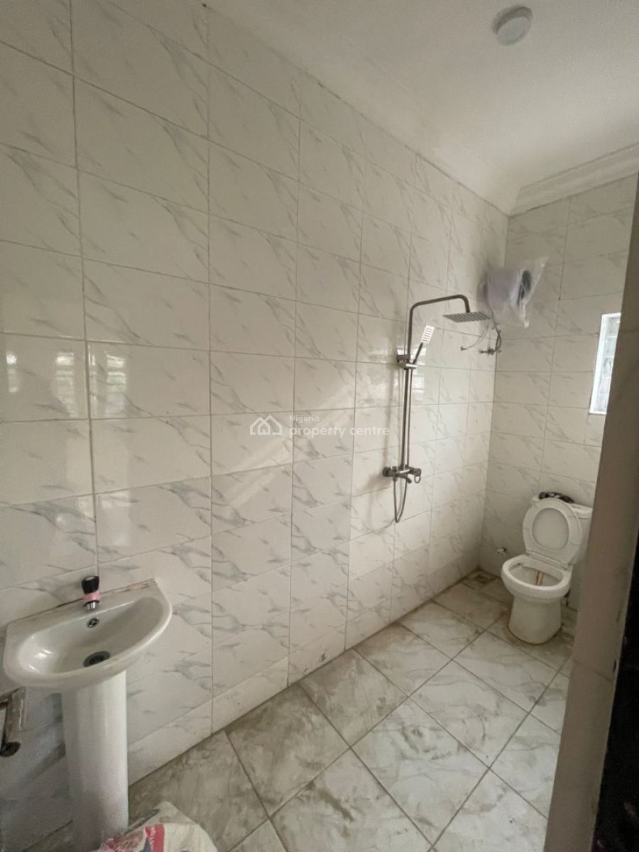 Spacious 1 Bedroom Mini Flat, Okeira Addo Road Ajah Lekki Lagos, Ajah, Lagos, Mini Flat (room and Parlour) for Rent