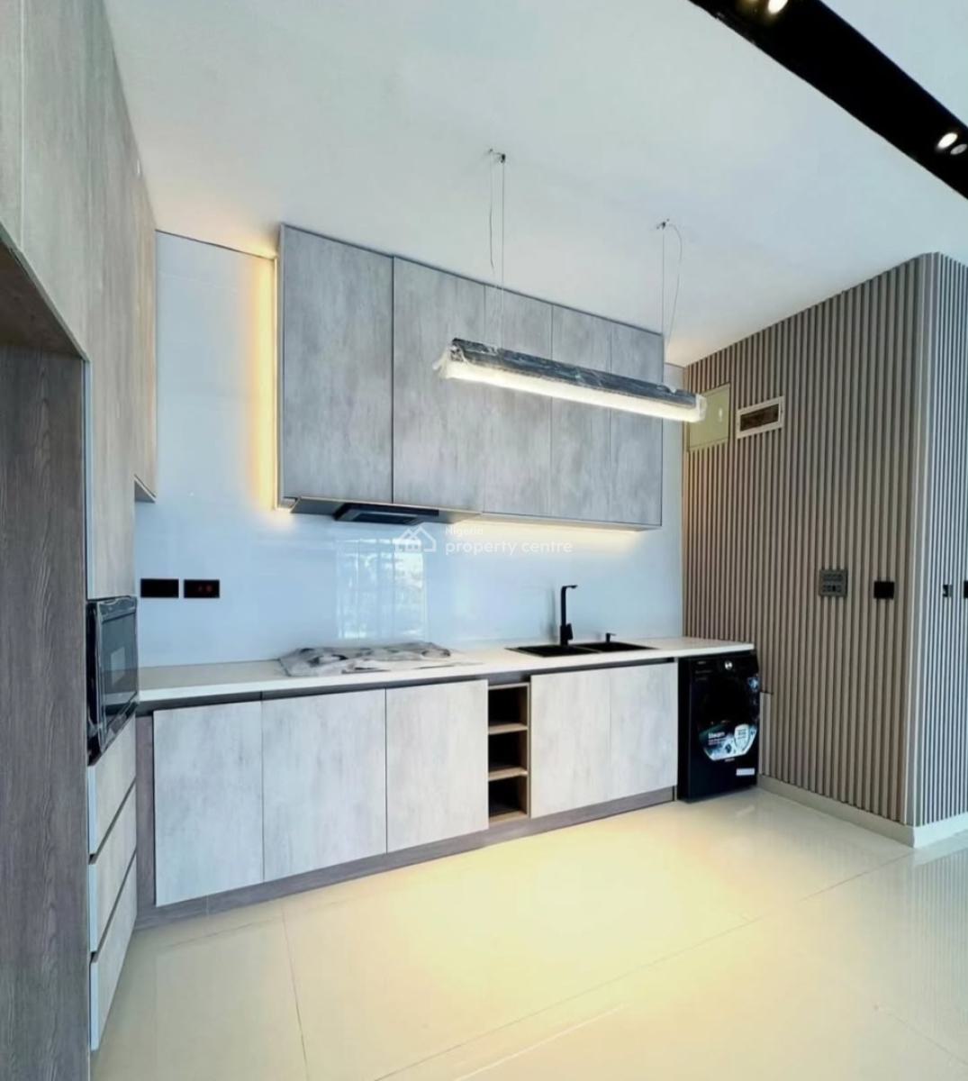 Exquisite Luxurious Designed Serviced 2 Bedroom Flat, Lekki Phase 1, Lekki, Lagos, Flat / Apartment for Sale