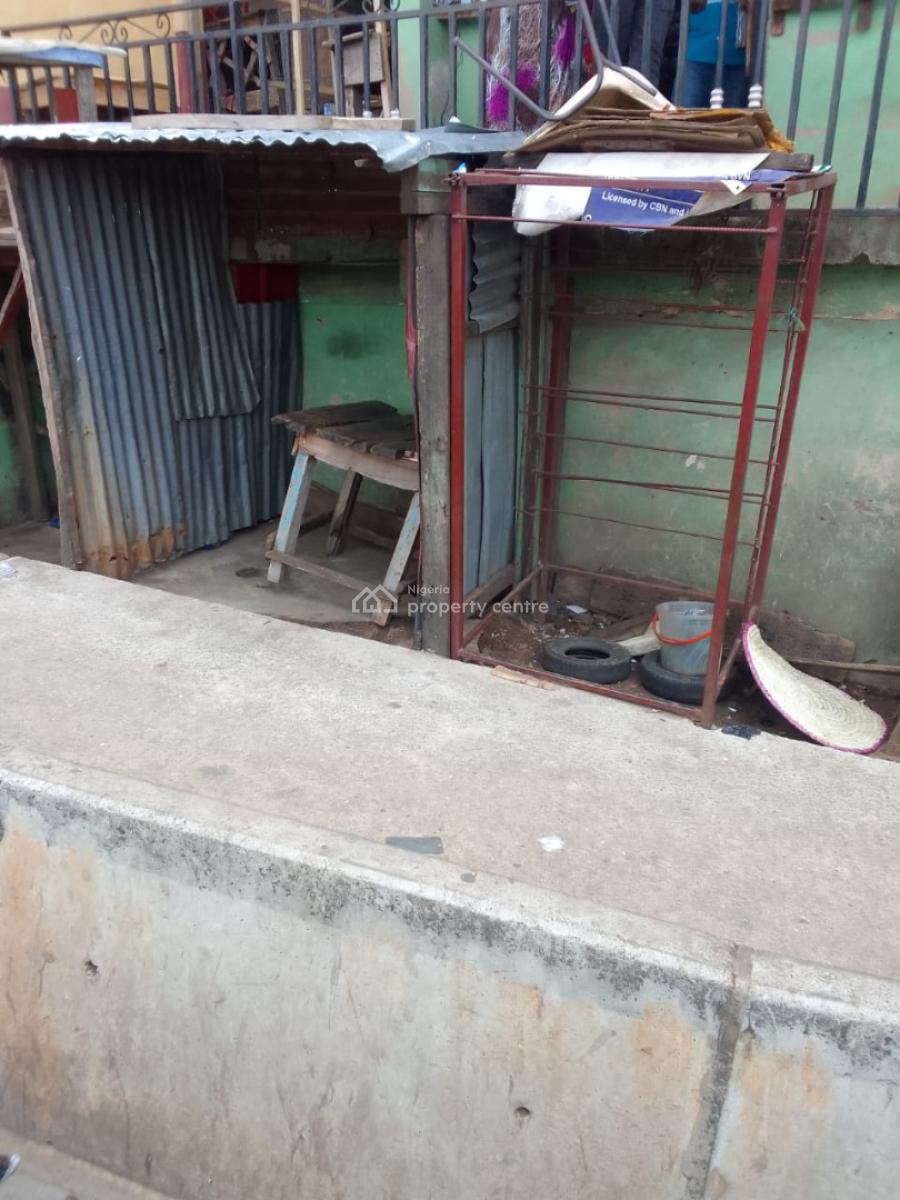 Commercial Property at Agodi Gate, Close to Wema Bank, Agodi Gate, Ibadan North, Oyo, Plaza / Complex / Mall for Sale