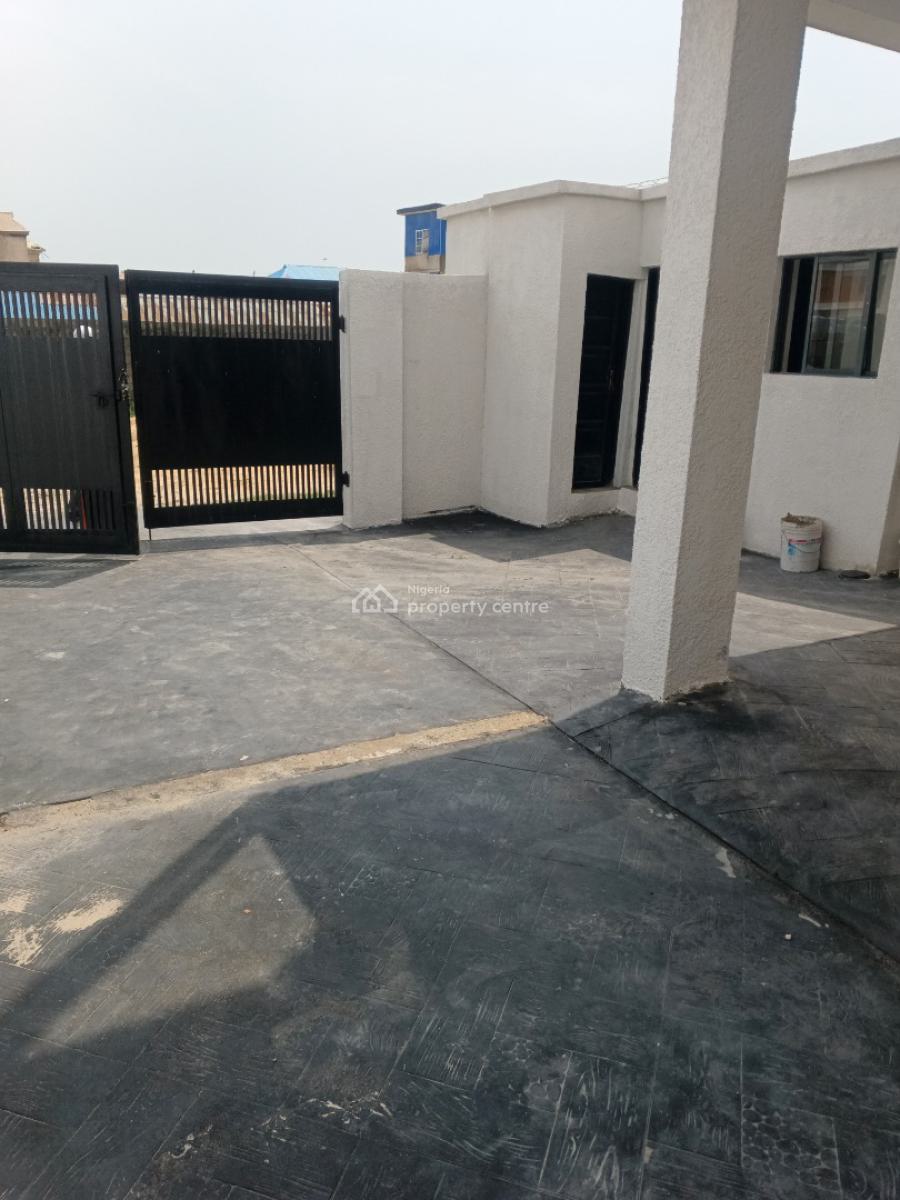 Brand New, Luxury 3 Bedrooms Maisonette Penthouse, Ocean View., Atlantic View Estate, Alpha Beach Road, New-road Bustop, Igbo Efon, Lekki, Lagos, Flat / Apartment for Sale