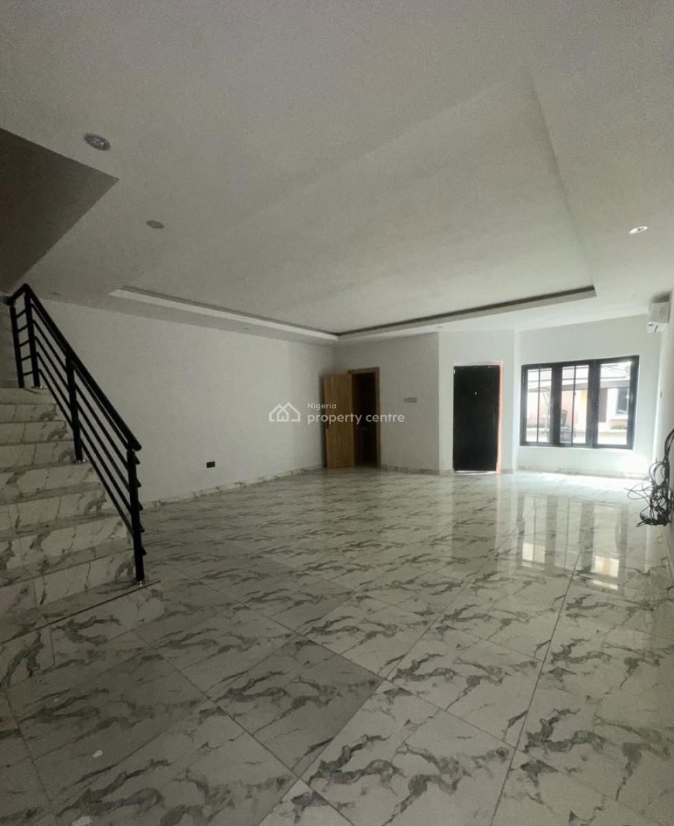 Newly Built and Serviced with 24/7 Power Supply 4 Bedroom En-suite Tow, Lekki Phase 1, Lekki, Lagos, Terraced Duplex for Rent