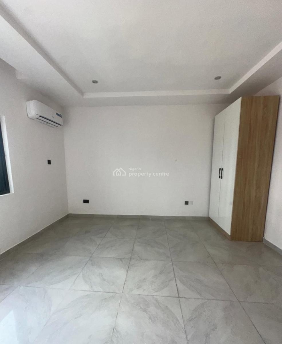 Newly Built and Serviced with 24/7 Power Supply 4 Bedroom En-suite Tow, Lekki Phase 1, Lekki, Lagos, Terraced Duplex for Rent