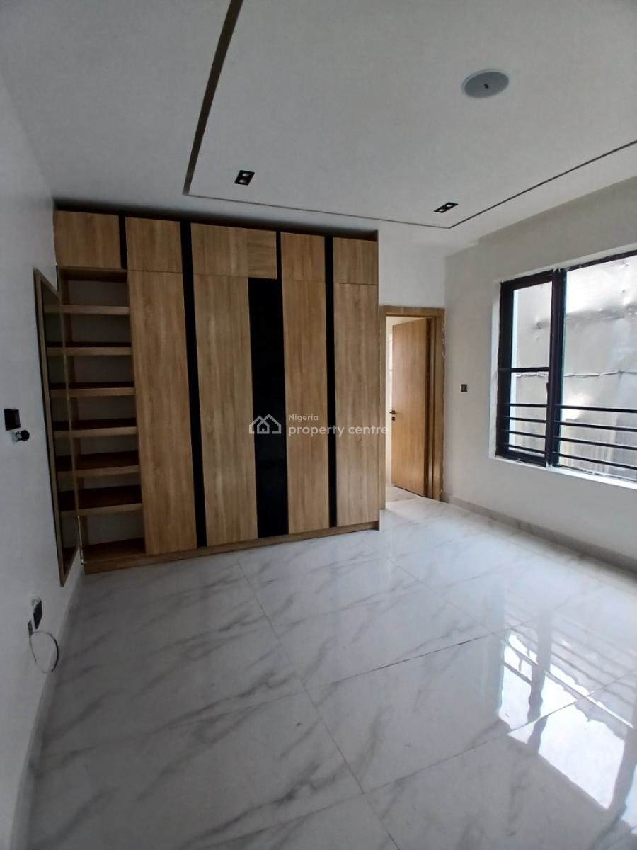 Tastefully Finished and Newly Built and Serviced with 24/7 Power Suppl, Lekki Phase 1, Lekki, Lagos, Flat / Apartment for Sale