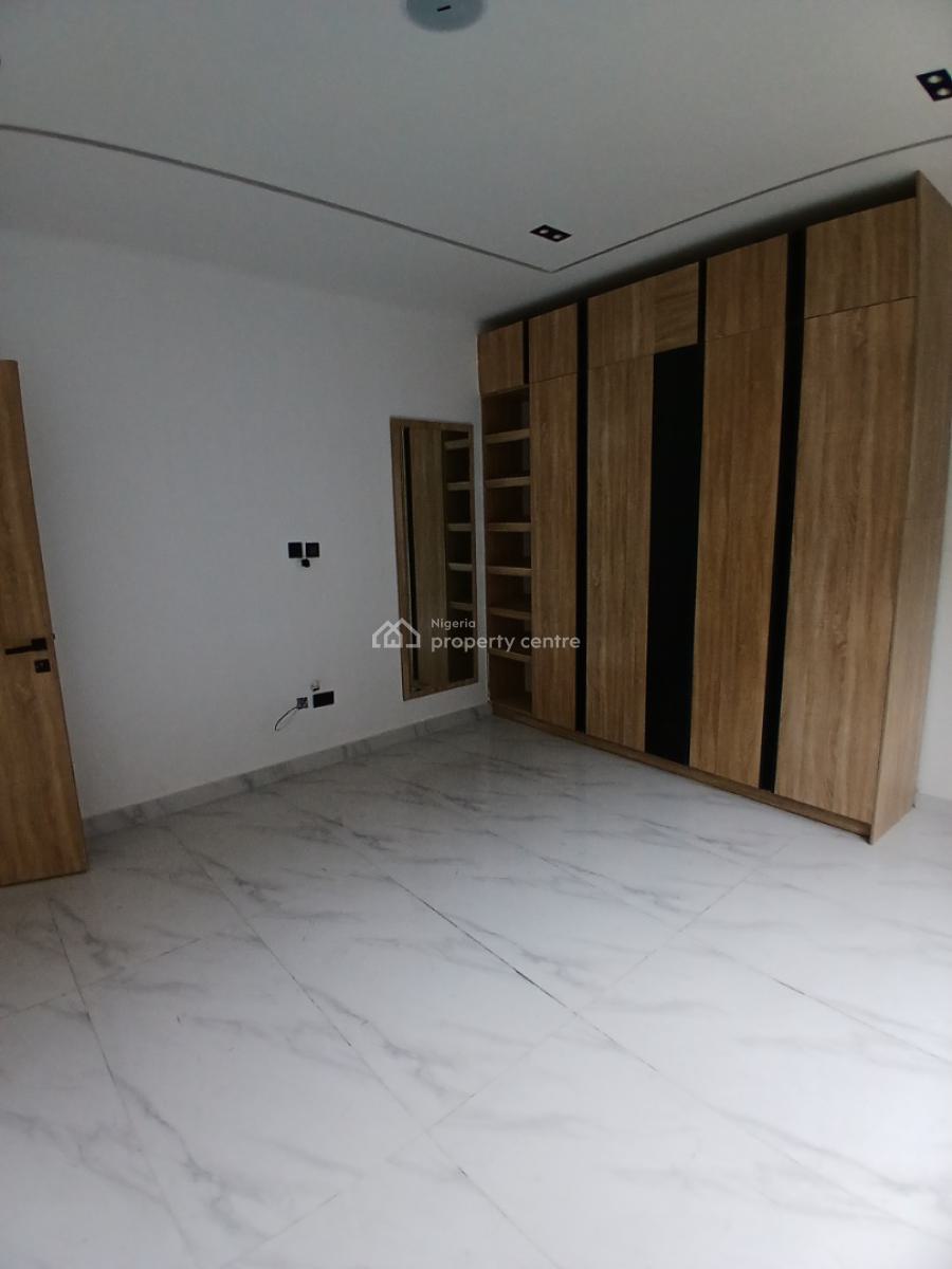 Tastefully Finished and Newly Built and Serviced with 24/7 Power Suppl, Lekki Phase 1, Lekki, Lagos, Flat / Apartment for Sale