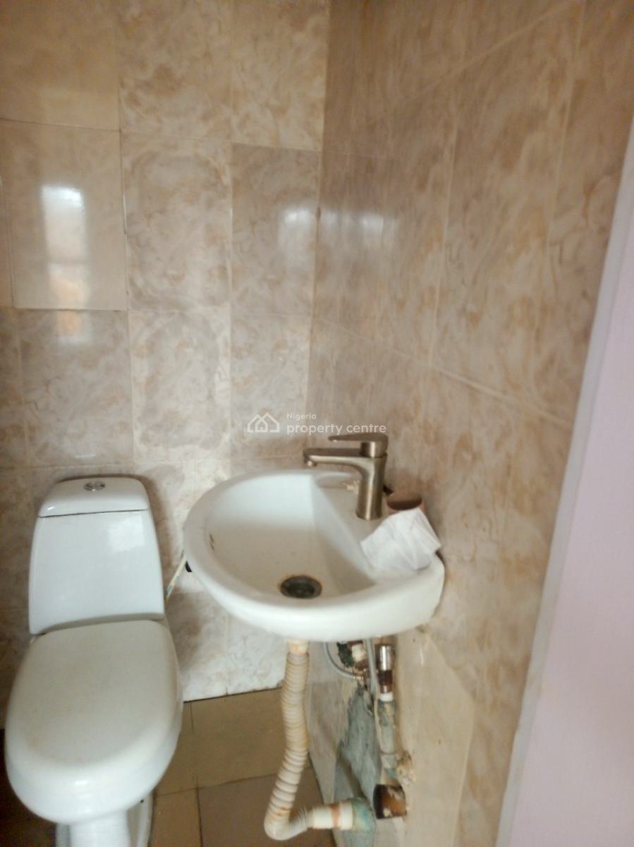 Clean Big Room Self Con, Ologolo Lekki, Ologolo, Lekki, Lagos, Self Contain (single Rooms) for Rent