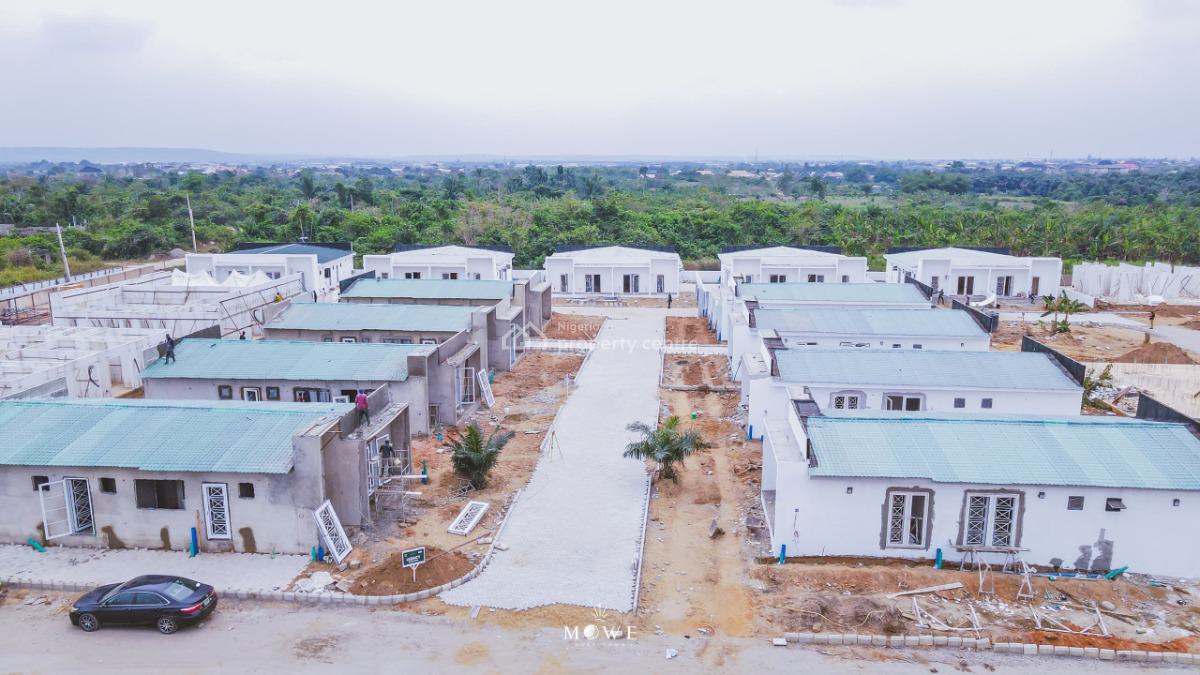 Fully Finished 3bedroom Bungalow Selling, Opposite Christopher University Off Lagos Ibadan Expressway, Mowe Town, Ogun, Detached Bungalow for Sale