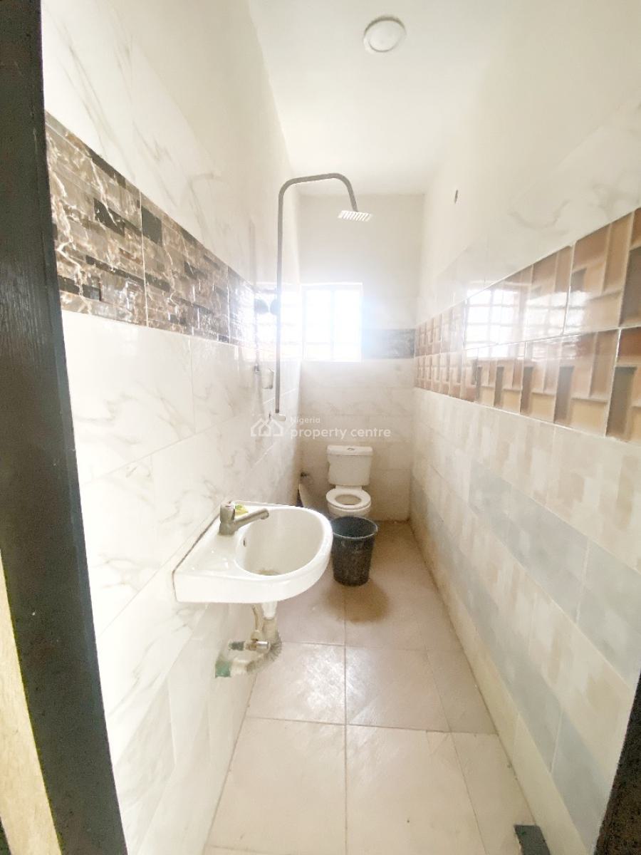 Mini Flat, Gra Phase 1, Magodo, Lagos, Mini Flat (room and Parlour) for Rent