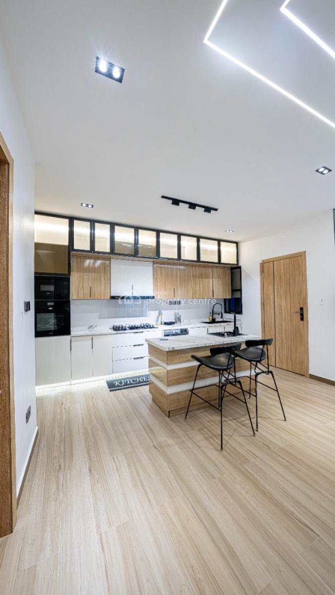 Smart 2 Bedrooms Ensuite, Toyota Road, Ikate Elegushi, Lekki, Lagos, Flat / Apartment for Rent