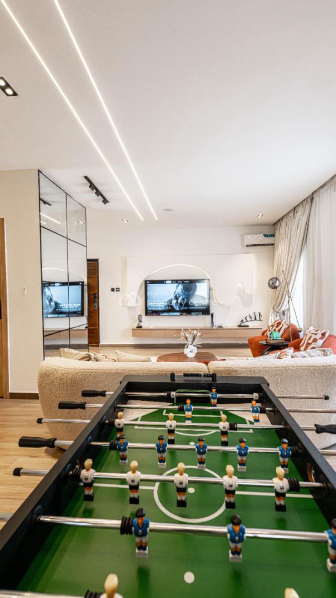 Smart 2 Bedrooms Ensuite, Toyota Road, Ikate Elegushi, Lekki, Lagos, Flat / Apartment for Rent