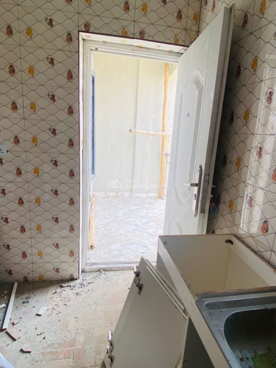Very Nice 2 Bedroom Flat Upstairs in a Secured Estate, Vintage Estate, Sangotedo, Ajah, Lagos, Flat / Apartment for Rent