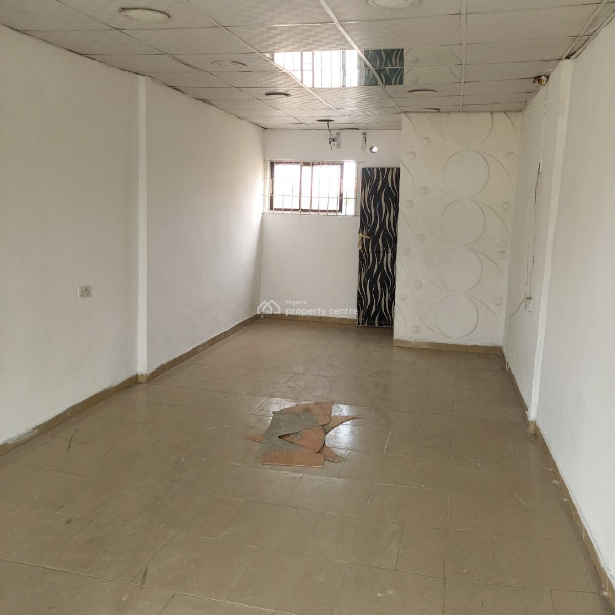 Spacious and Sharp Shop Facing The Road, Ado Road Ajah-lekki, Ado, Ajah, Lagos, Shop for Rent