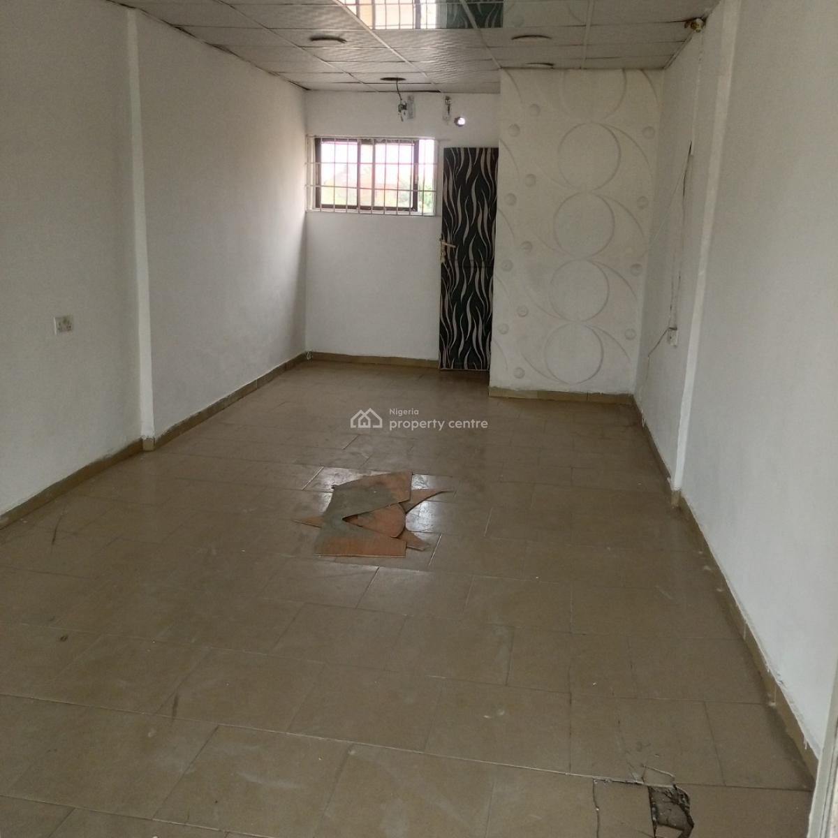Spacious and Sharp Shop Facing The Road, Ado Road Ajah-lekki, Ado, Ajah, Lagos, Shop for Rent