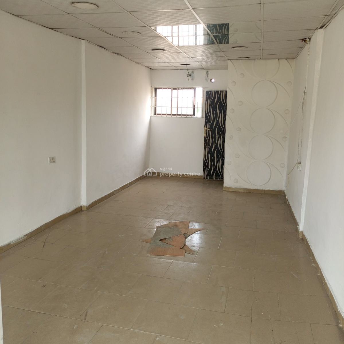 Spacious and Sharp Shop Facing The Road, Ado Road Ajah-lekki, Ado, Ajah, Lagos, Shop for Rent