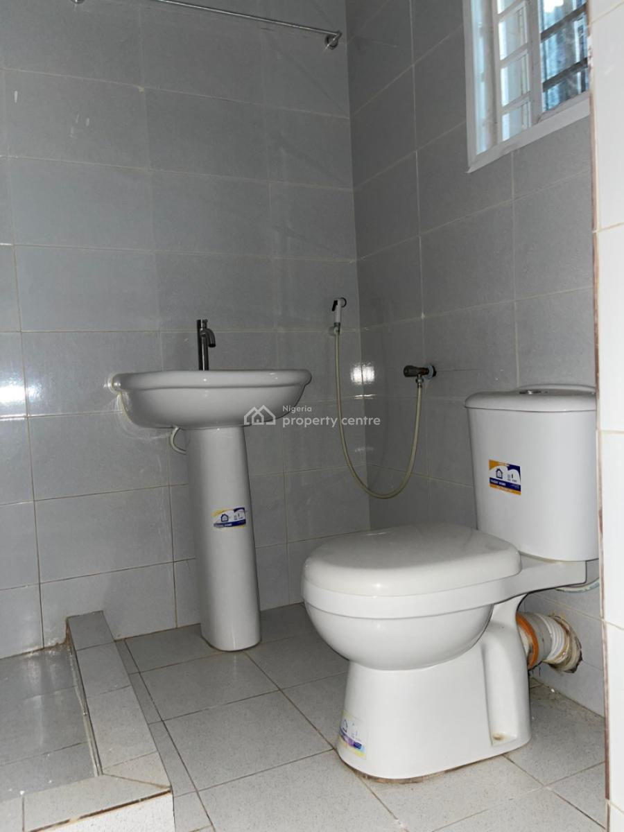 Spacious 3bedroom Apartment, Sunnyvilla Estate Badore Ajah-lekki, Badore, Ajah, Lagos, Flat / Apartment for Rent