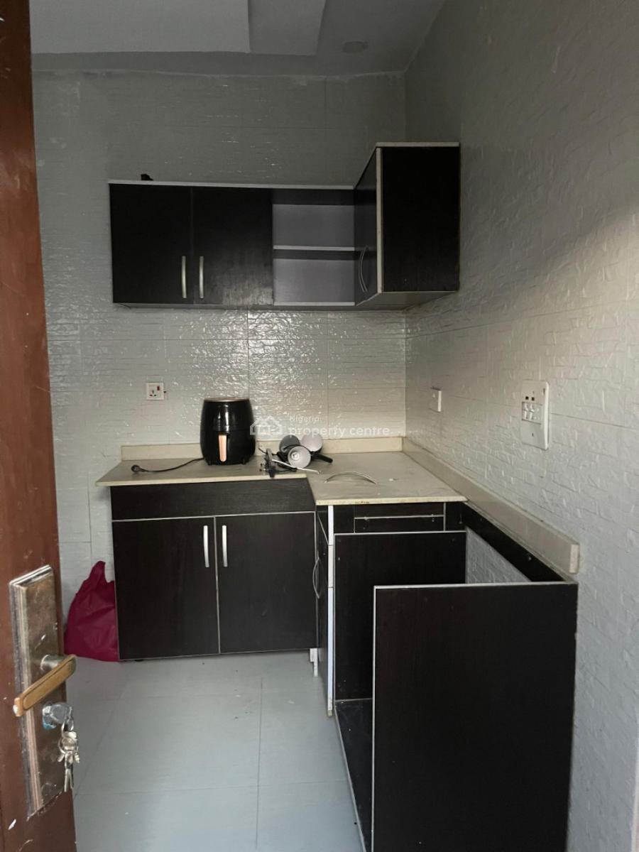 Spacious 3bedroom Apartment, Sunnyvilla Estate Badore Ajah-lekki, Badore, Ajah, Lagos, Flat / Apartment for Rent