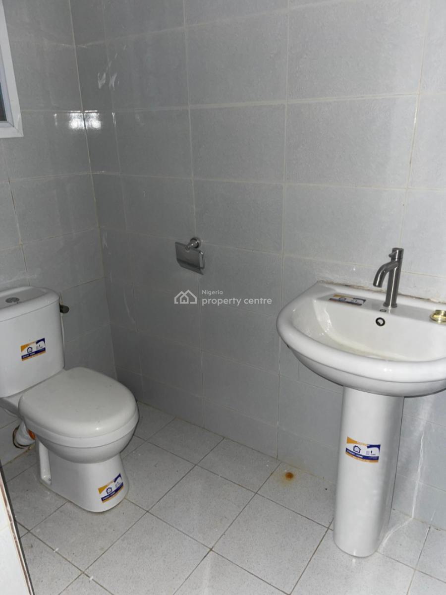Spacious 3bedroom Apartment, Sunnyvilla Estate Badore Ajah-lekki, Badore, Ajah, Lagos, Flat / Apartment for Rent
